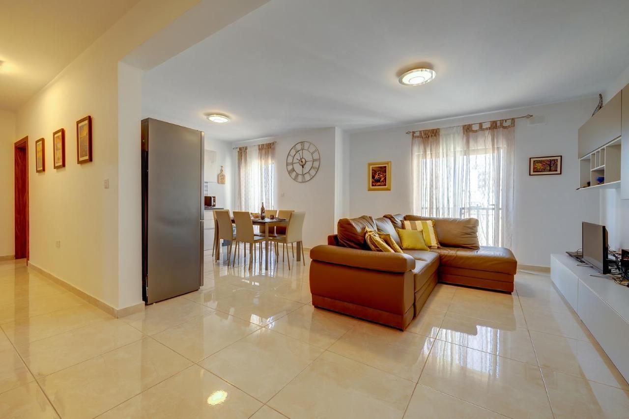 Stylish Bright And Airy Apart In Central Bugibba เซนต์พอลส์เบย์ ภายนอก รูปภาพ