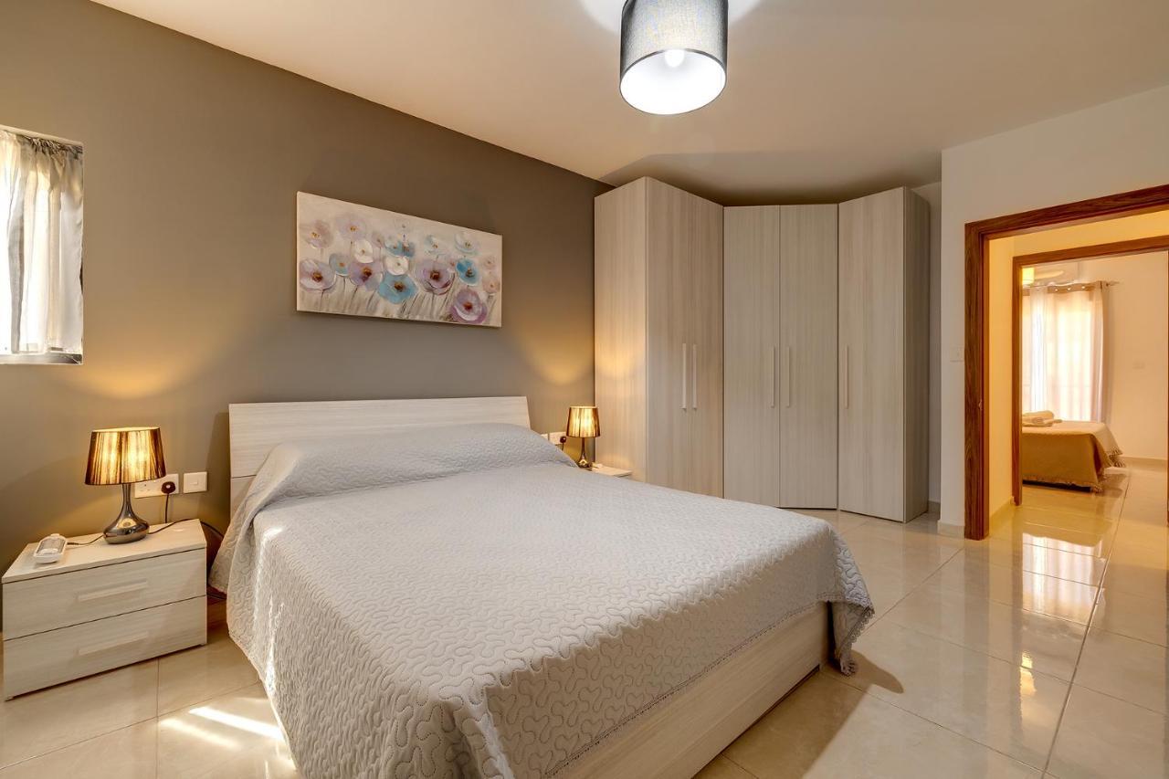 Stylish Bright And Airy Apart In Central Bugibba เซนต์พอลส์เบย์ ภายนอก รูปภาพ