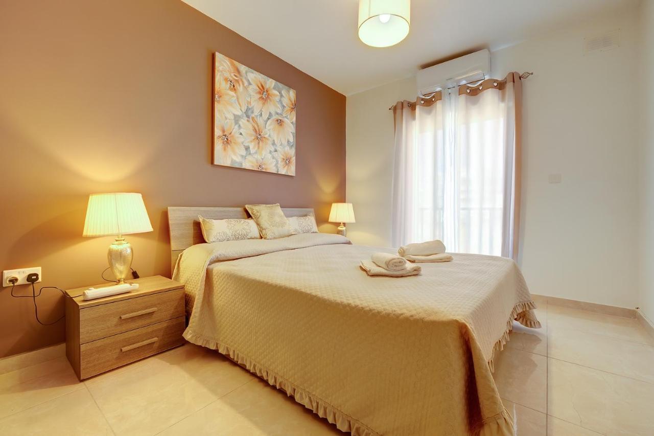 Stylish Bright And Airy Apart In Central Bugibba เซนต์พอลส์เบย์ ภายนอก รูปภาพ